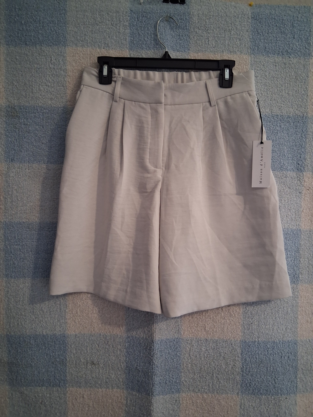 Tailored High-Waist Bermuda Shorts in Light Gray Sz 6